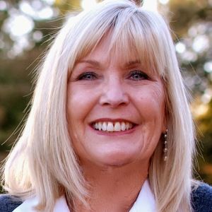 Meet your Posher, Joan